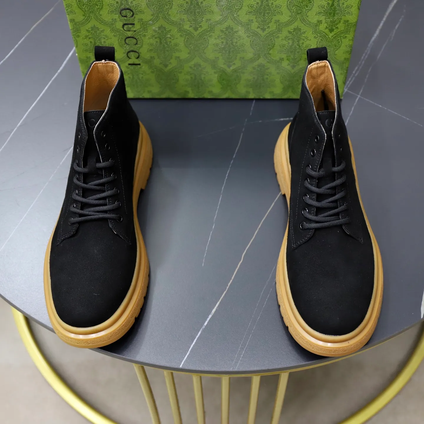 Men's shoes: 440💰Fleece lining, pigskin lining🙅‍♂️🙅‍♂️🙅‍♂️ Brand: GUCCI Standard code: 38–44 (45 can be customized) Grade: Same as the official website Material: Original cowhide fabric Comfortable pigskin + plush lining (optional) Lightweight and wear-resistant outsole Style category: Men's fashion casual shoes and boots Running Sports shoes, distinguished luxury brand elements, top luxury, color: actual picture color